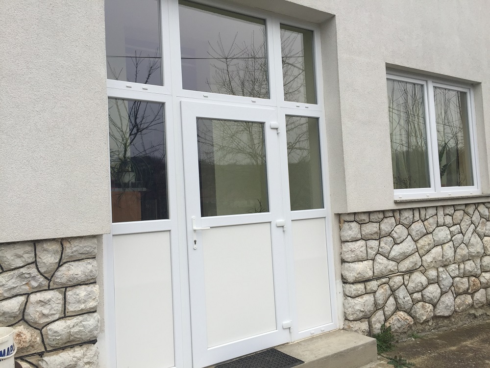 bejárati ajtó, műanyag bejárati ajtó, beltéri ajtó, műanyag beltéri ajtó, uPVC ajtó, műanyag ajtó