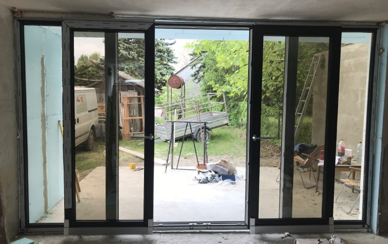 műanyag ablak akció, 150x150 műanyag ablak, műanyag ablak gyártás, 60x60 ablak, színes műanyag ablak, 3 rétegű ablak, bontás nélküli ablak csere, bukó ablak, nyíló ablak, bukó nyíló ablak, fehér nyílászárók, modern nyílászárók, emelő toló erkélyajtó, bukó toló erkélyajtó, teraszajtó méretek, aluplast műanyag ablak, télikert készítése, télikert, télikert gyártása, műanyag télikert, két szárnyú ablak, egy szárnyú ablak, minőségi nyílászárók, új ablak, új műanyag ablak, salamander műanyag ablak,