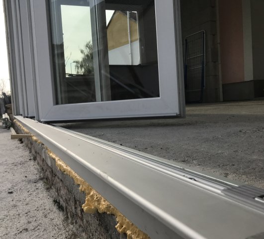 Aluplast Harmónika Ajtó Süllyesztt küszöb, fehér kültéri harmónika ajtó