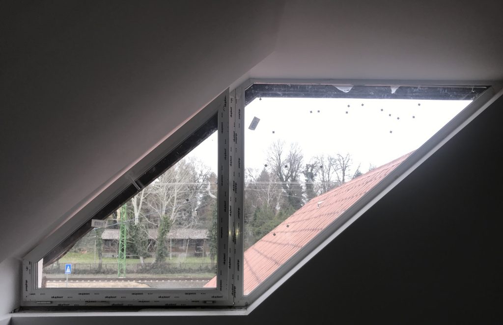 három szög alakú ablak, műanyag ablak színek, ablak csere, kerek ablak, tolóablak ár, új ablak, műanyag ablak színek, színes műanyag ablak árak, 60x60 bukó nyíló műanyag ablak, 90x120 ablak, barna műanyag ablak, fa hatású műanyag ablak, műanyag ablak színek, 120 x 150 műanyag ablak, műanyag ablak 140x140, műanyag ablak 70x50, műanyag ablak marcali, műanyag nyílászárók panellakásba, ablak Kalocsa, színes műanyag ablak, boltíves műanyag bejárati ajtó, 3 szárnyú műanyag ablak, szabvány műanyag ablakok, 180x180 műanyag ablak,