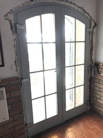 Basic-68 ívelt Borovifenyő fa Bejárati Ajtó