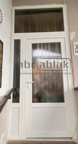 bejárati ajtó, műanyag bejárati ajtó, kültéri ajtó, kültéri bejárati ajtó, kétszárnyú műanyag bejárati ajtó, olcsó bejárati ajtó, műanyag bejárati ajtó képek,